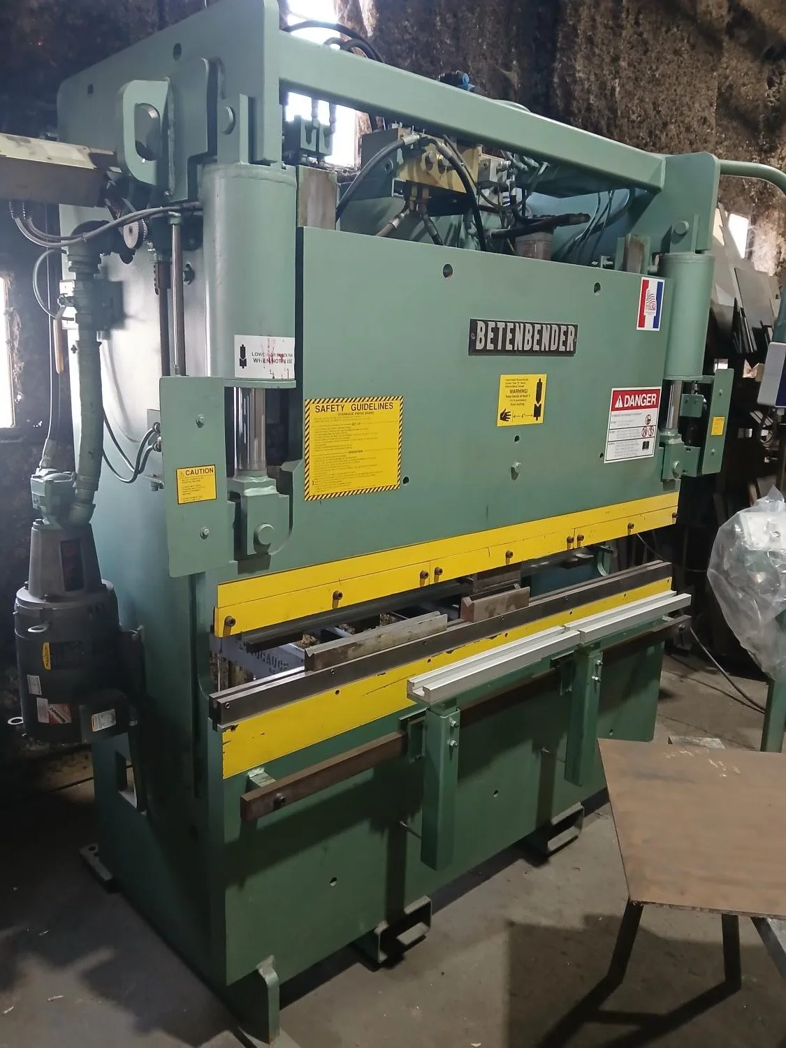 Betenbender 6FT 70 Ton Hydraulic Press Brake